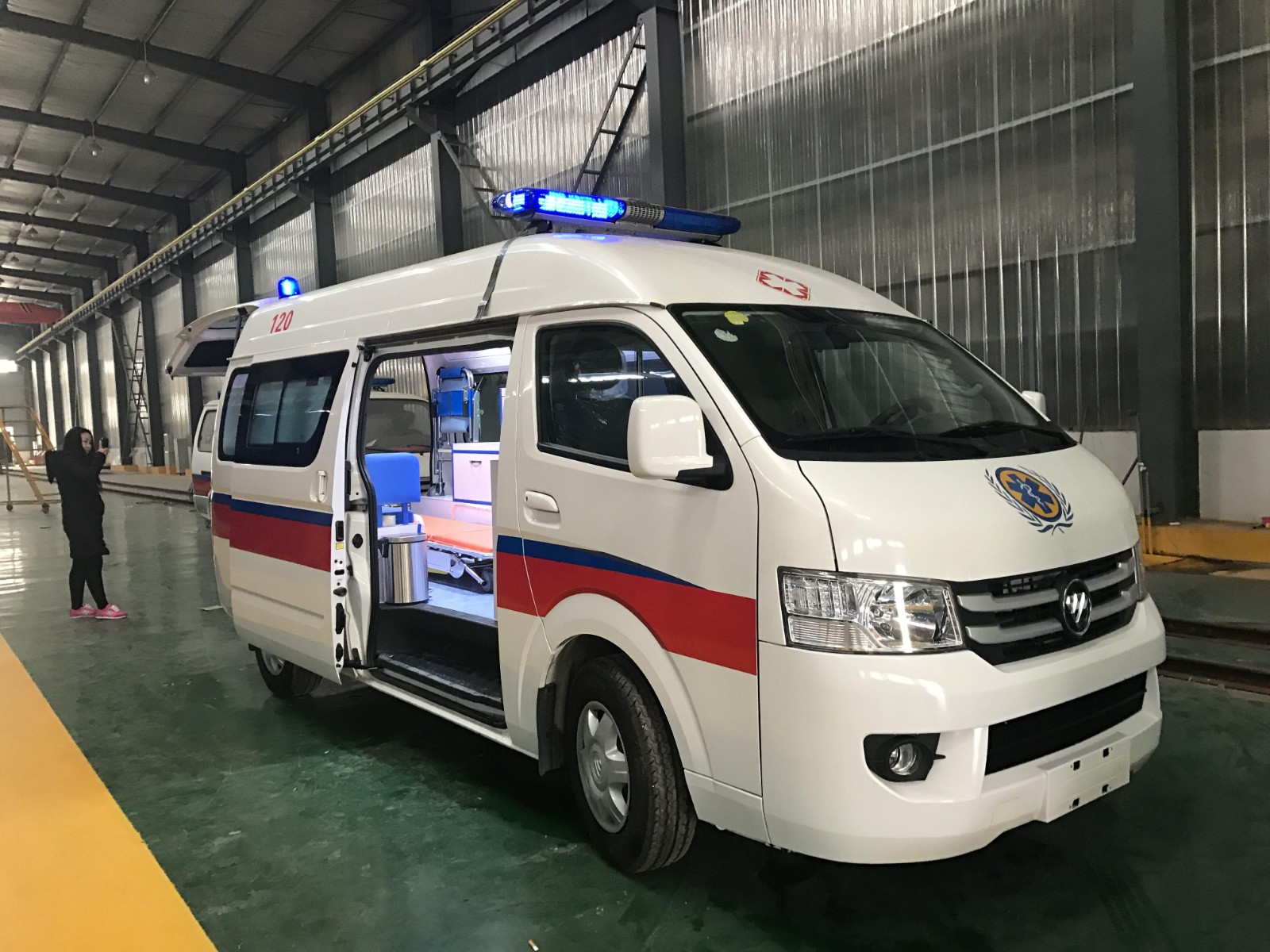 防城港救护车转院